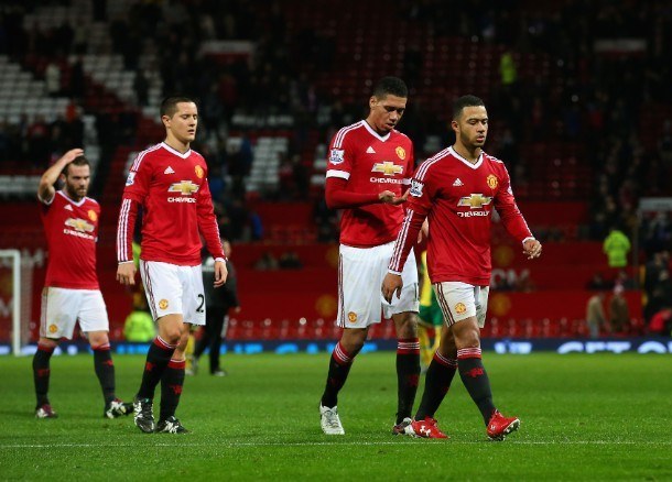 Manchester United, stipendi tagliati dalla mancata qualificazione alla Champions League