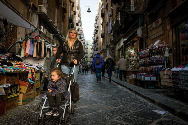 Napoli vista dai portoghesi: «A ovelha negra in cui lasci il cuore»