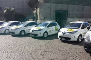 Arriva a Napoli il car sharing elettrico: sperimentazione con undici auto item-thumbnail