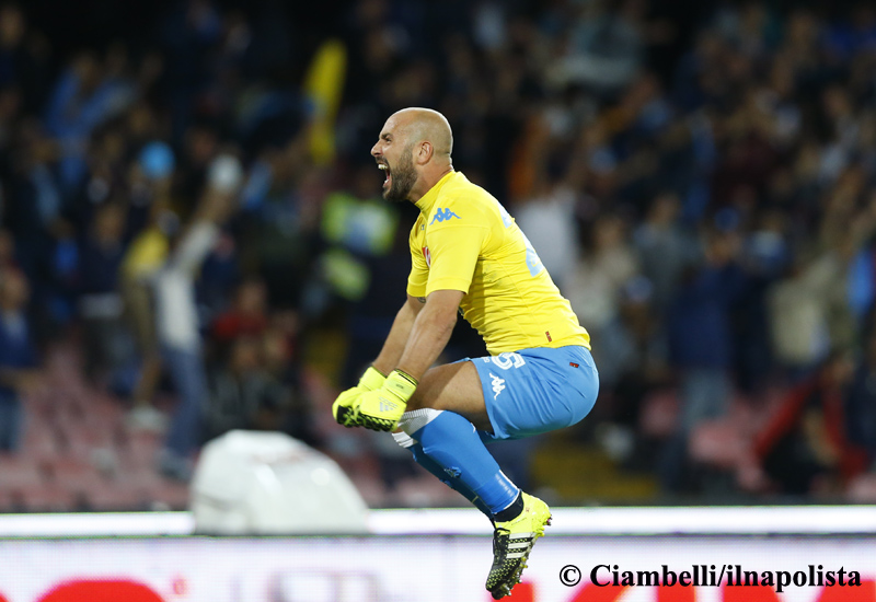 Napoli-Juventus 2-1 / Higuain è dde n’atu pianeta. Reina temmelíodiso