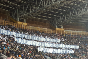Lo striscione dedicato ai terremotati: “Un contributo è uno scudetto” item-thumbnail