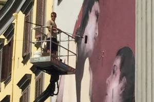“Resis-tiamo”, il murales di Bosoletti alla Sanità: «Domenica sarò allo stadio» item-thumbnail