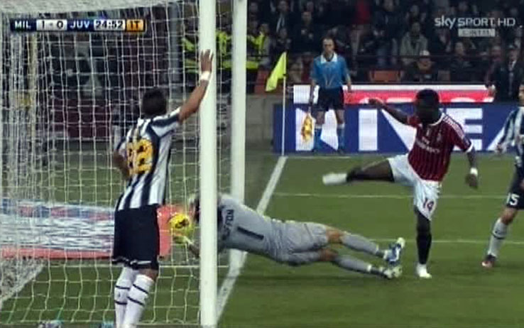Il Napoli di oggi e il Milan del 2012: il gol di Muntari e Ibra come Higuain