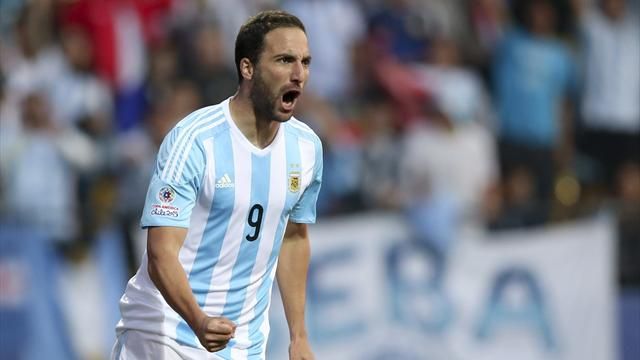 Higuain dà spettacolo: Argentina-Bolivia 2-0