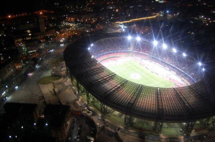 Stadio San Paolo, schiarita Comune-Napoli: se tutto va bene inizio lavori in primavera. A Ponticelli, coi soldi dei privati, non sarebbe andata meglio