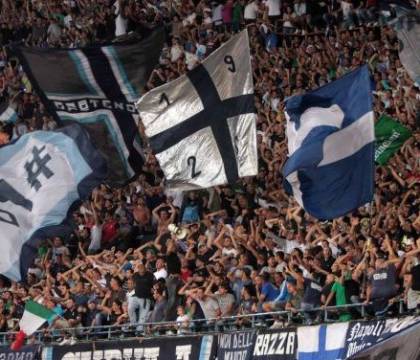Il Secolo: erano mesi che da Napoli minacciavano “piomberemo in città senza scorta”, hanno iniziato loro