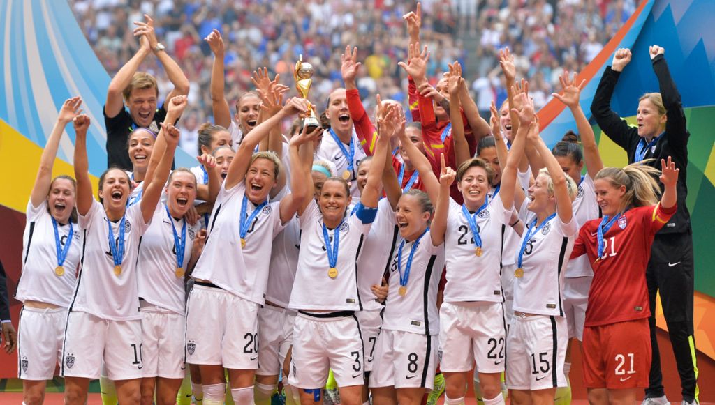 La vittoria della nazionale femminile Usa: avranno gli stessi stipendi degli uomini