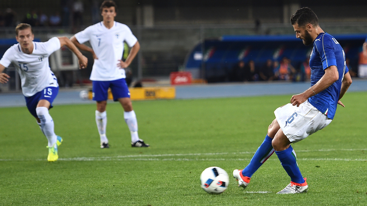 Italia-Finlandia 2-0, segnano Candreva e De Rossi. Insigne resta in panchina Italia-Finlandia 2-0, segnano Candreva e De Rossi. Insigne resta in panchina
