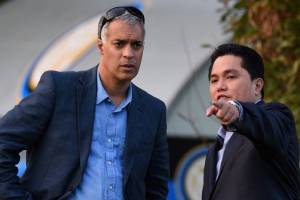 Inter senza pace: l’ad Bolingbroke mostra una cimice per spionaggio al consiglio d’amministrazione item-thumbnail