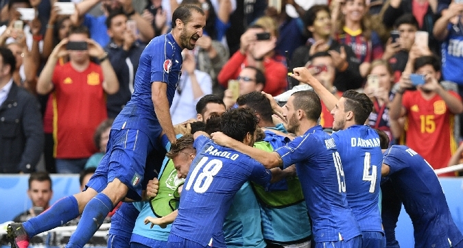 Italia-Spagna 2-0, gol di Chiellini e Pellé. Ai quarti ci sarà la Germania