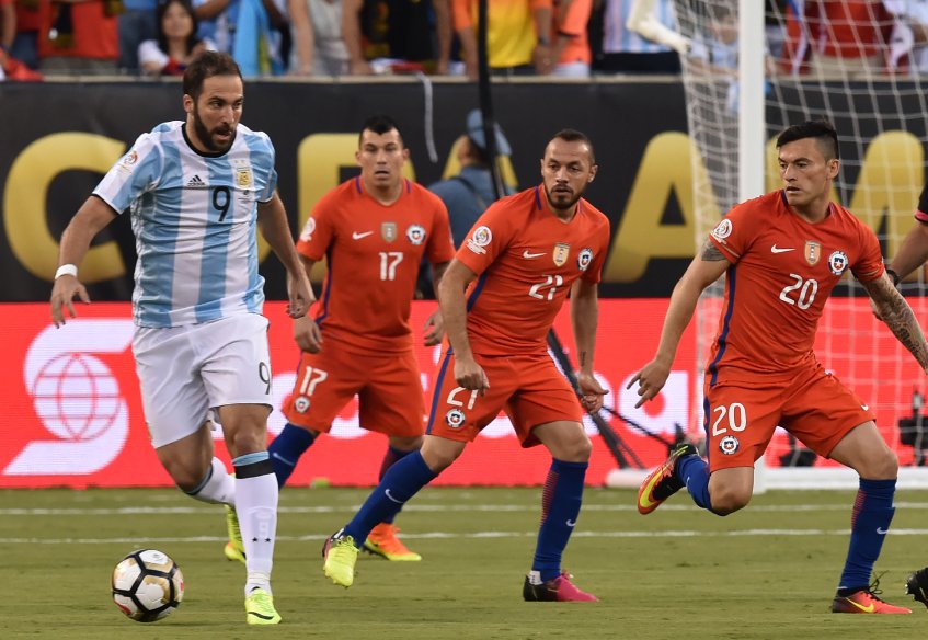 La finale di Gonzalo Higuain: il gol mancato, ma anche tanto lavoro per la squadra
