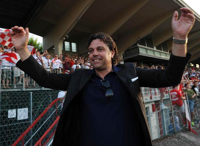 Salgono a 127 i calciatori accostati al Napoli in questo calciomercato Salgono a 127 i calciatori accostati al Napoli in questo calciomercato