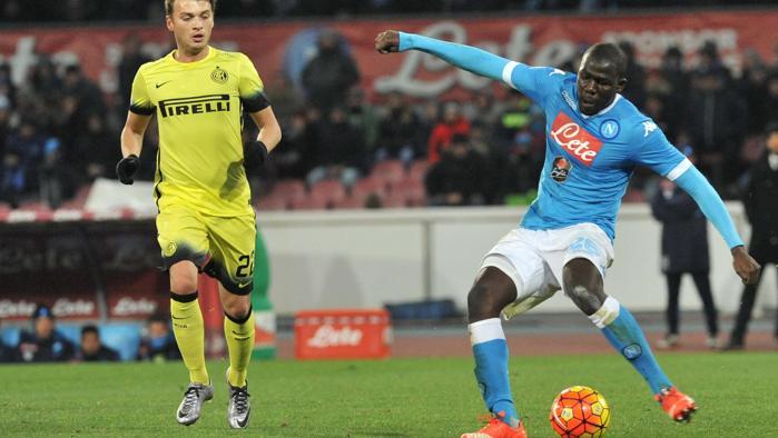 Napoli-Inter 0-2, pagelle / Koulibaly nero a metà, Mertens che svieni a fare? Sarri e il perbenismo