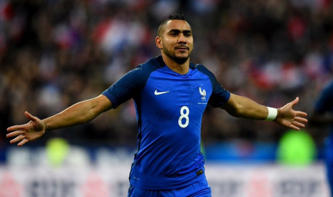 Francia-Romania 2-1: Payet salva Deschamps, gol da favola a due dalla fine Francia-Romania 2-1: Payet salva Deschamps, gol da favola a due dalla fine