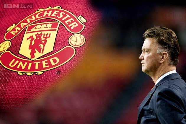 La filosofia Van Gaal non seduce Manchester. La vecchia guardia e i tifosi rimpiangono Ferguson