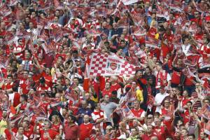 Arsenal, petizione dei tifosi contro l’arbitro Dean item-thumbnail