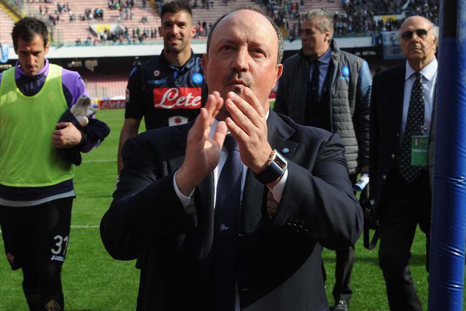 Benitez: «Il ritiro? Roba da anni Settanta. Il Barcellona è arrivato allo stadio alle 19.15 ed è in semifinale Champions. Il futuro? Non ho parlato né con De Laurentiis né col Manchester City»