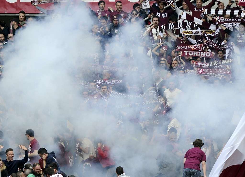 L’obbrobrio giuridico di Tosel: non sa quale juventino ha gettato la bomba carta e squalifica la Curva