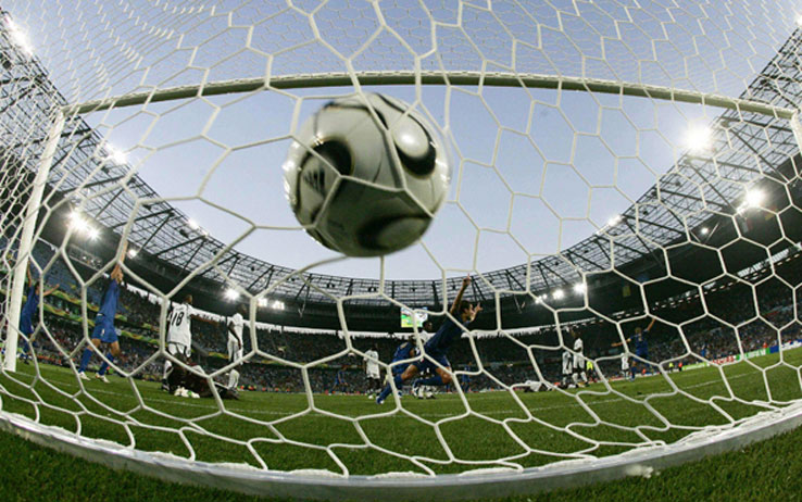 Se spegnessimo le tv, questo calcio si sgonfierebbe in un attimo