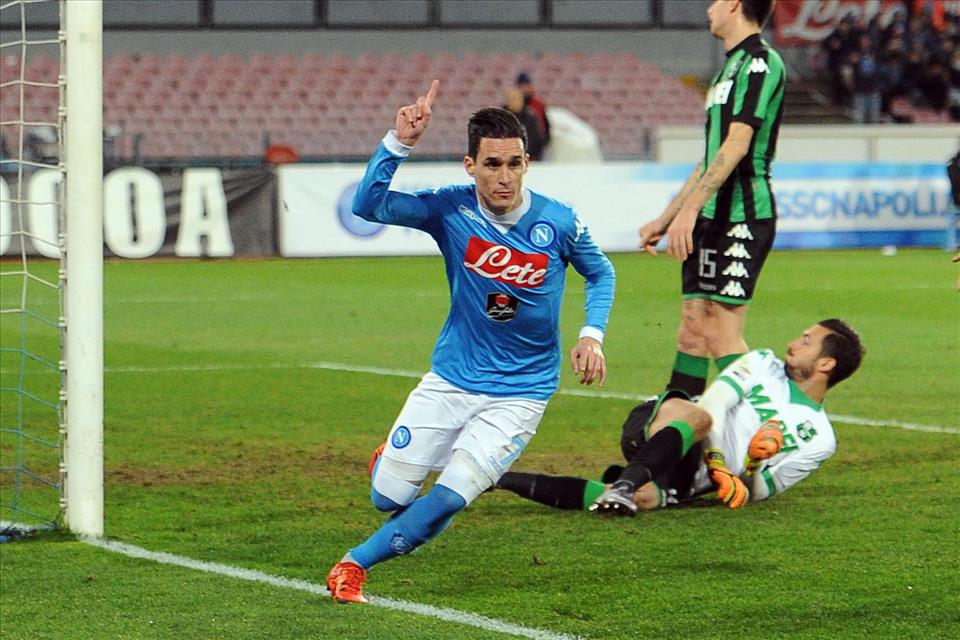 Il Napoli sfata altri due tabù: le emiliane e la vittoria da capolista. Straordinario Callejon