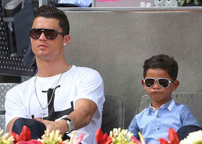 Cristiano Ronaldo si racconta alla rivista Caras: «4-5 anni e mi ritiro. Essere papà è quello che ho sempre desiderato» Cristiano Ronaldo si racconta alla rivista Caras: «4-5 anni e mi ritiro. Essere papà è quello che ho sempre desiderato»