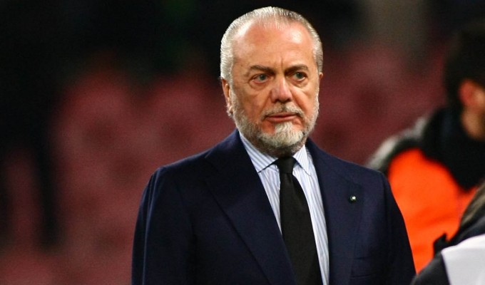 De Laurentiis: «Contratti da 120 pagine per i calciatori azzurri, difficile superare la Juventus»