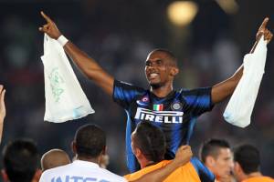 Benitez ritrova Eto’o dopo quelle buste della spesa che all’Inter fecero tanto discutere item-thumbnail