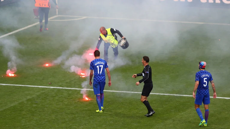 Croazia ai suoi ultras