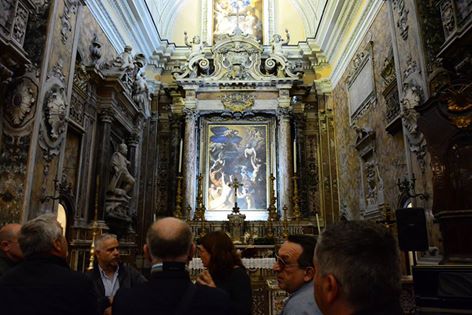 #accoglienzadiffusa, il primo corso di formazione sul patrimonio artistico di Napoli per i tassisti