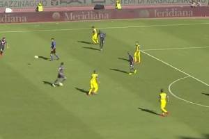 Dal gol di Cassano a quello di Maxi Lopez: perché il Napoli commette gli stessi errori item-thumbnail