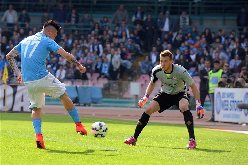 In vendita i biglietti di Napoli-Fiorentina. Curve a 25 euro, Distinti a 40