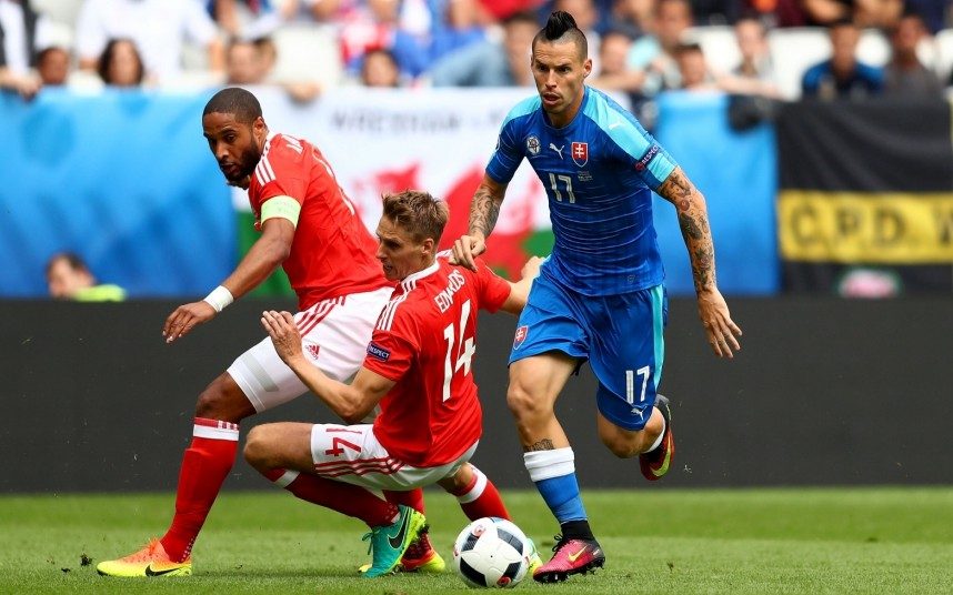 Bale segna e batte Hamsik, prima vittoria europea per il Galles: 2-1 Bale segna e batte Hamsik, prima vittoria europea per il Galles: 2-1