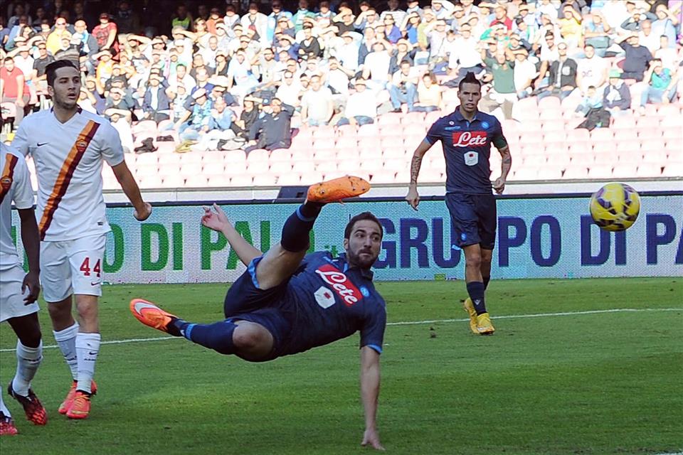 Higuain: «Abbiamo fatto una grande partita, la stagione è ancora aperta»