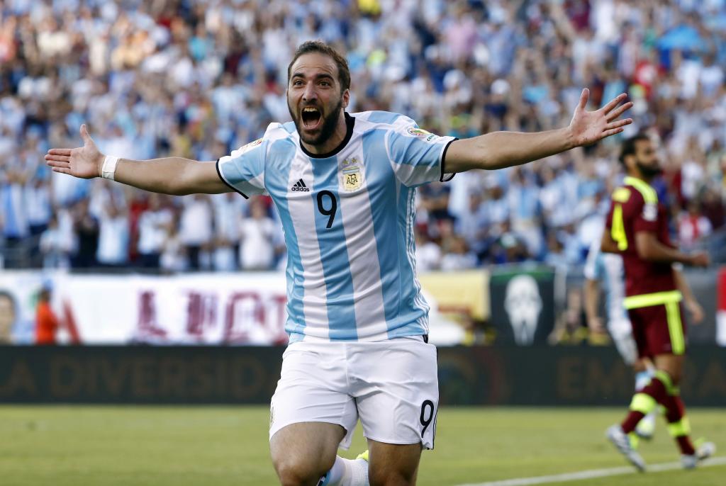 Doppietta di Higuain in 28 minuti. Argentina-Venezuela 4-1 (video)