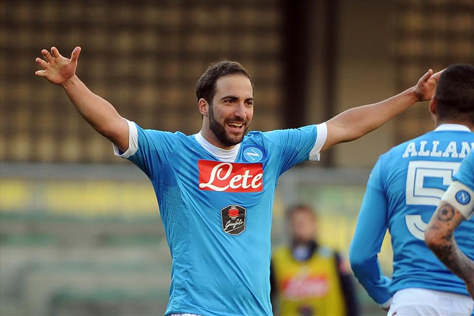 Il Pipita timbra il cartellino sull’ottovolante Sarri Il Pipita timbra il cartellino sull’ottovolante Sarri