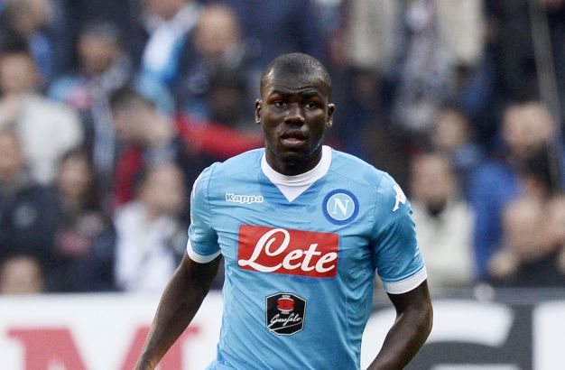 Koulibaly smentisce il suo agente: «Non voglio lasciare Napoli»