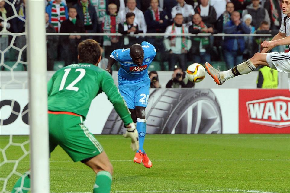 Legia-Napoli 0-2, il tifoso alle prese col turn over