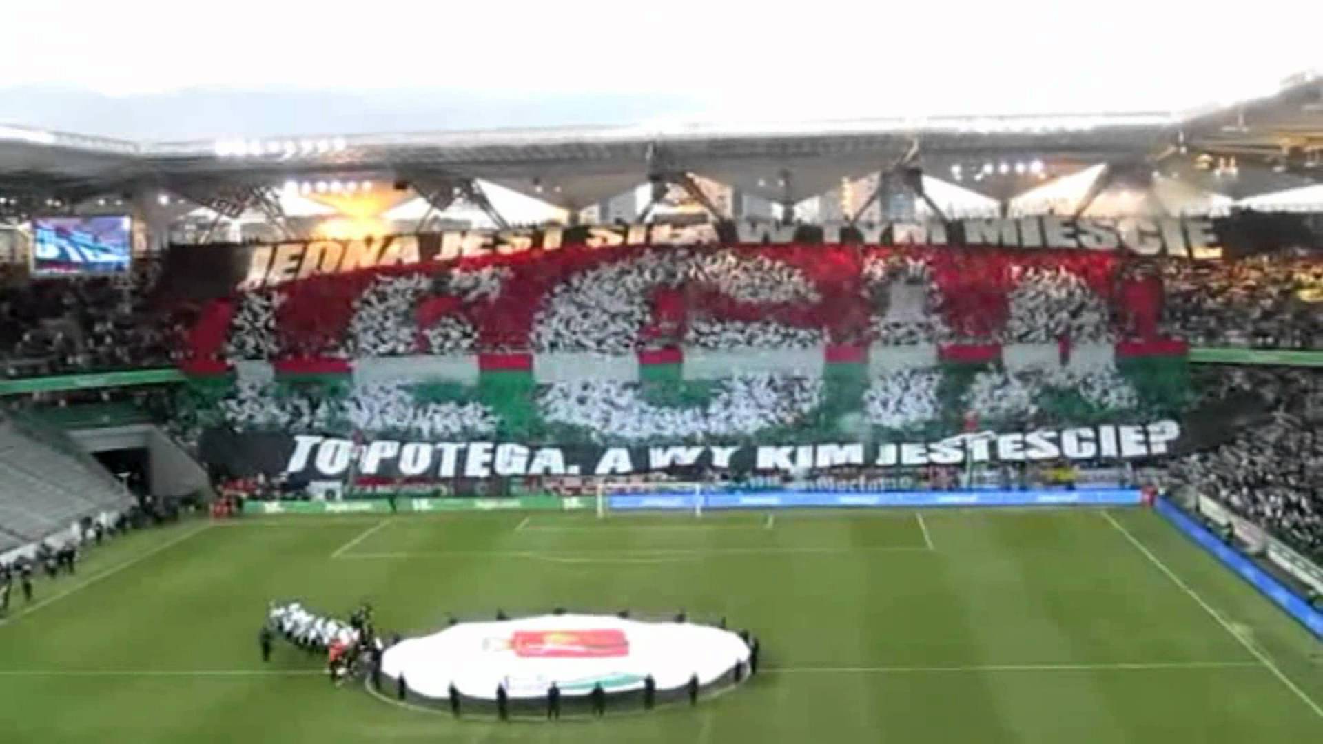 I complimenti del Telegraph al pubblico del Bruges. Gli ultras del Legia Varsavia. E il metodo matematico del Midtjylland per comprare i calciatori I complimenti del Telegraph al pubblico del Bruges. Gli ultras del Legia Varsavia. E il metodo matematico del Midtjylland per comprare i calciatori