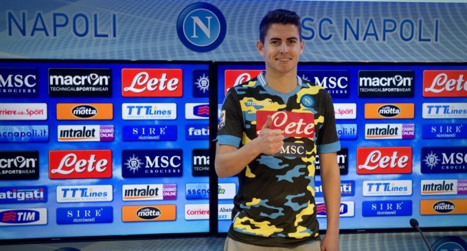 Dopo il camouflage (e il vomitage) il Napoli pensa alla maglia jeans