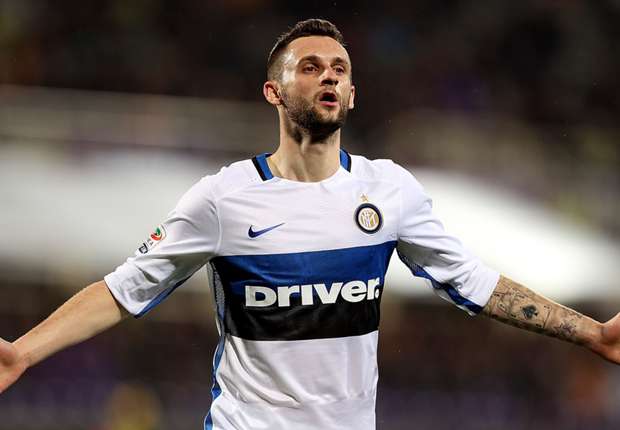 L’Inter vende per comprare, via Brozovic e Murillo. Thohir: «Noi chiari con i tifosi, rosa da 17 elementi» L’Inter vende per comprare, via Brozovic e Murillo. Thohir: «Noi chiari con i tifosi, rosa da 17 elementi»