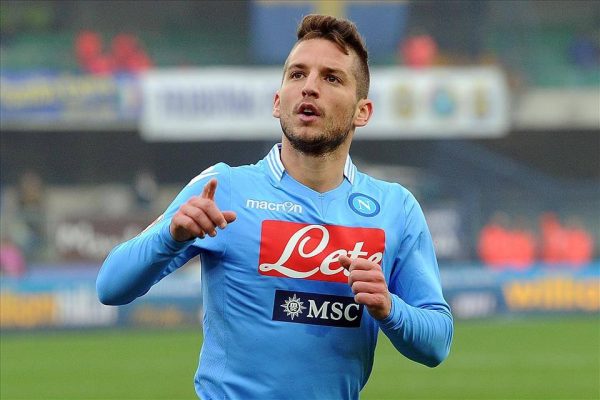 Il Napoli non diverte ma vince a Crotone (come si deve fare in questi casi) Il Napoli non diverte ma vince a Crotone (come si deve fare in questi casi)