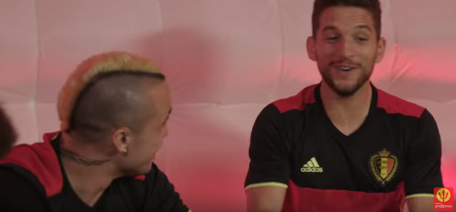 VIDEO/ Mertens con i compagni di Nazionale in un backstage fotografico VIDEO/ Mertens con i compagni di Nazionale in un backstage fotografico