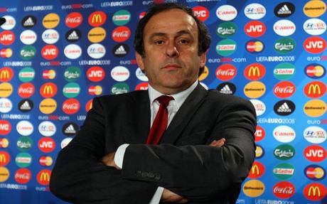L’Uefa non tradisce Michel Platini, ma per il suo presidente chiede un “processo equo e rapido” L’Uefa non tradisce Michel Platini, ma per il suo presidente chiede un “processo equo e rapido”
