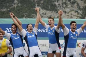 Il canottaggio orgoglio di Castellammare e l’Italia del calcio che arranca contro Israele item-thumbnail