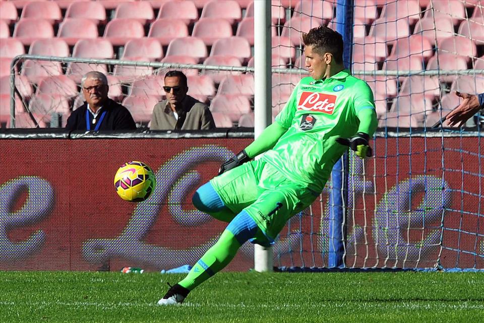 Napoli-Empoli 2-2, i 10 gesti più belli / il dribbling di Rafael in area, lo stacco di Zapata sul gol Napoli-Empoli 2-2, i 10 gesti più belli / il dribbling di Rafael in area, lo stacco di Zapata sul gol