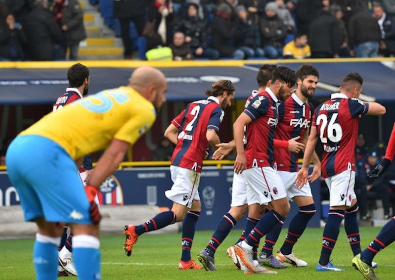 Il Napoli è meno brillante. Il Bologna gioca bene e vince 3-2. Nulla è perduto, bisogna restare calmi Il Napoli è meno brillante. Il Bologna gioca bene e vince 3-2. Nulla è perduto, bisogna restare calmi