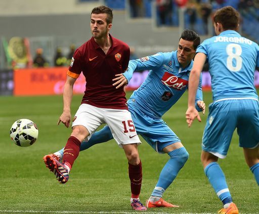 Roma-Napoli 1-0, il taccuino di Benitez / Siamo la squadra perfetta per le partite a Pasqua. Resuscitiamo tutti Roma-Napoli 1-0, il taccuino di Benitez / Siamo la squadra perfetta per le partite a Pasqua. Resuscitiamo tutti