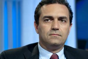 De Magistris a Rai3: «Il San Paolo richiede un investimento economico importante. Se il presidente non farà un’offerta seria nel giro di poco tempo, valuteremo altre piste» item-thumbnail