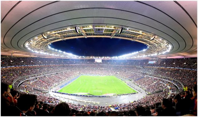 Tifoso critica il caro biglietti e il PSG lo allontana dallo stadio Tifoso critica il caro biglietti e il PSG lo allontana dallo stadio