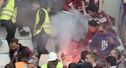 Condanna definitiva al tifoso juventino che lanciò bomba carta in Torino-Juve